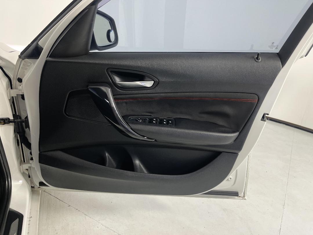 Photo '15' of BMW 116I