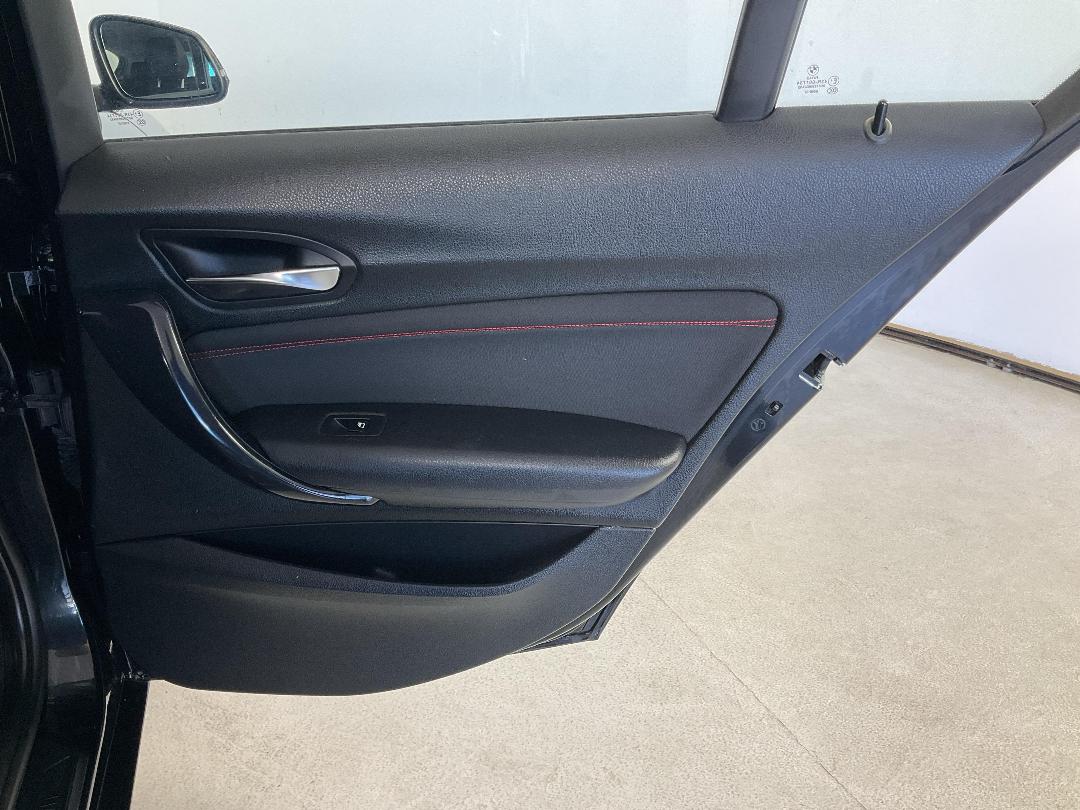 Photo '19' of BMW 120I