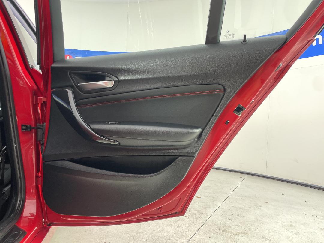 Photo '19' of BMW 120I