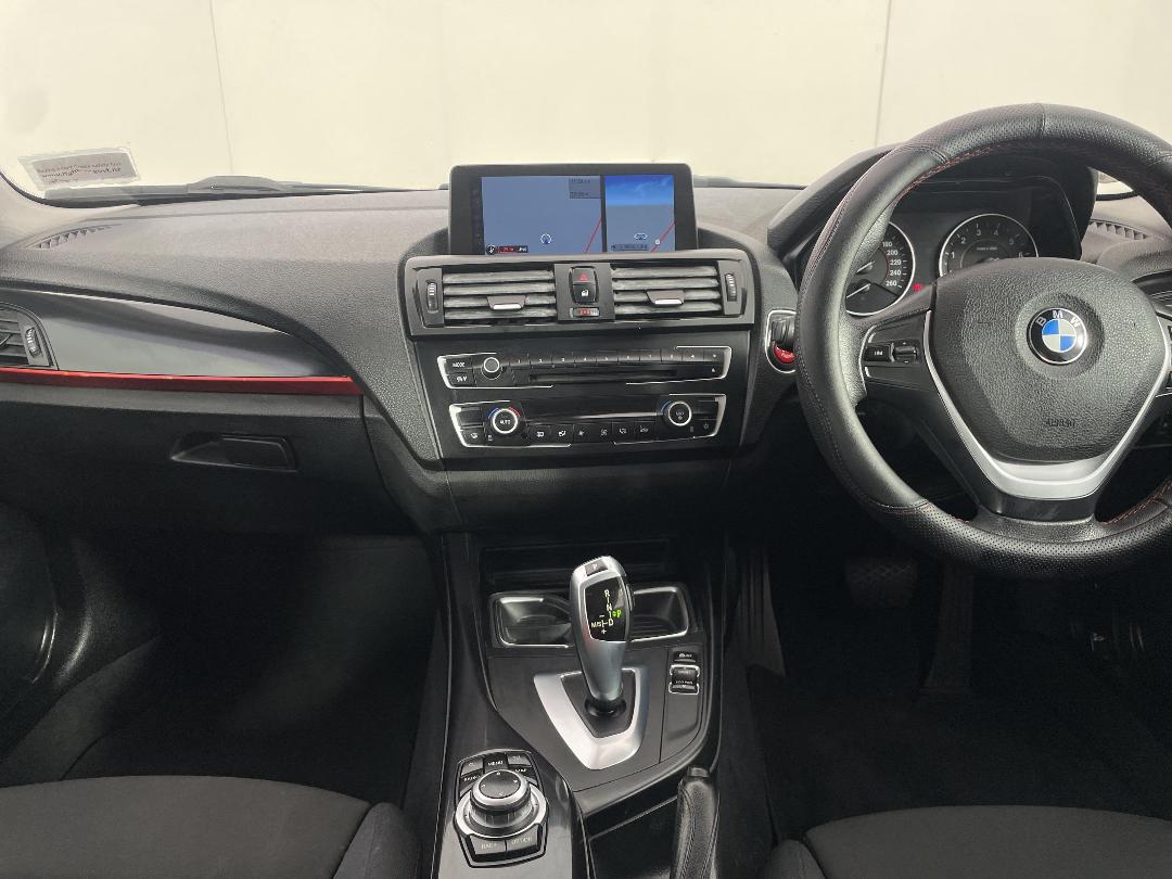 Photo '17' of BMW 120I