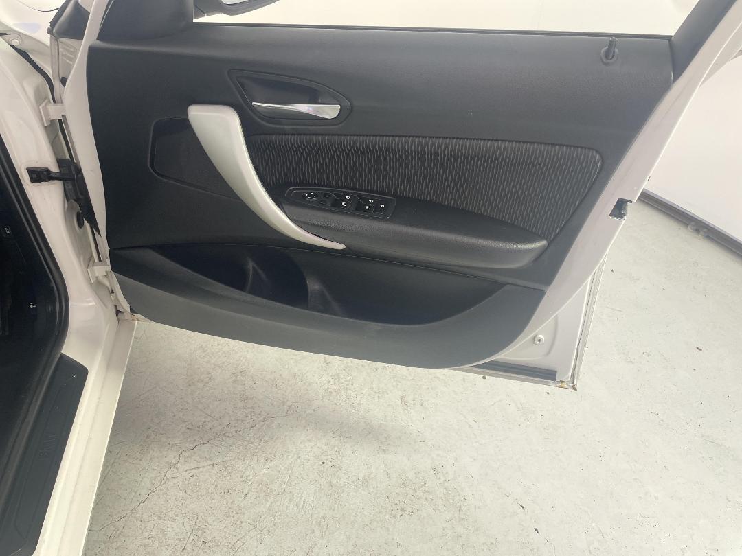 Photo '15' of BMW 120I