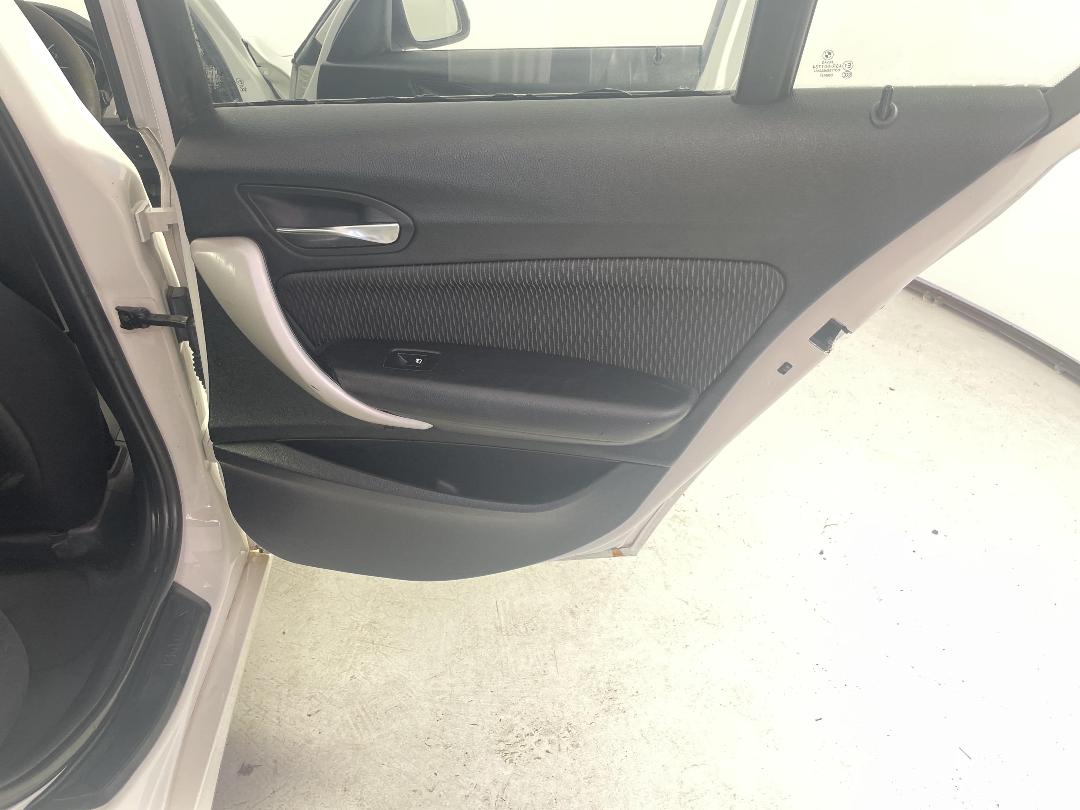 Photo '19' of BMW 120I