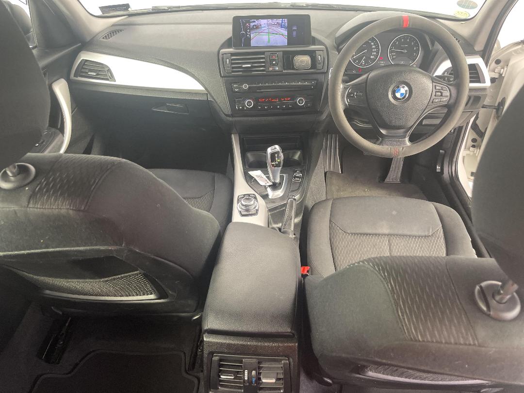 Photo '18' of BMW 120I