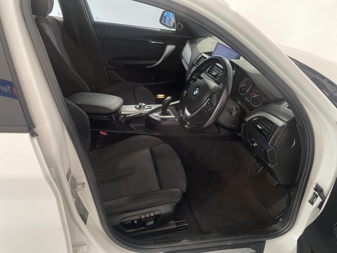 Photo '16' of BMW 135I