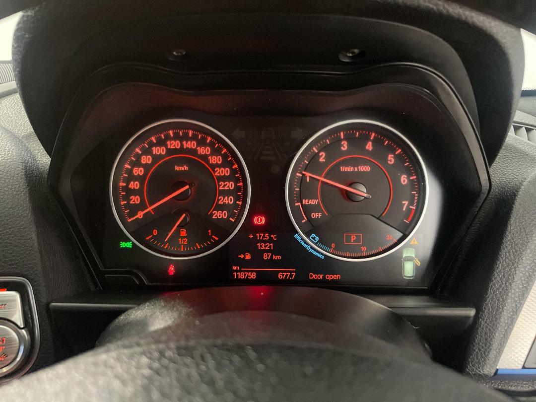 Photo '21' of BMW 135I