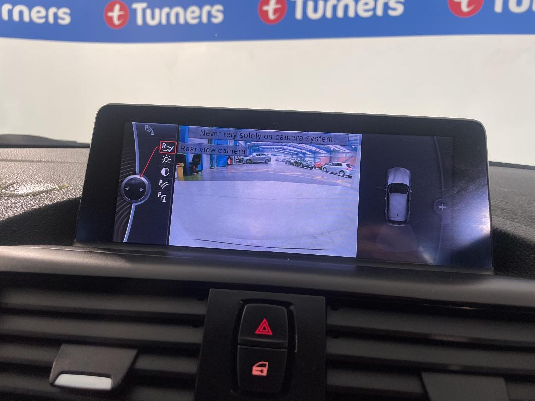 Photo '29' of BMW 135I