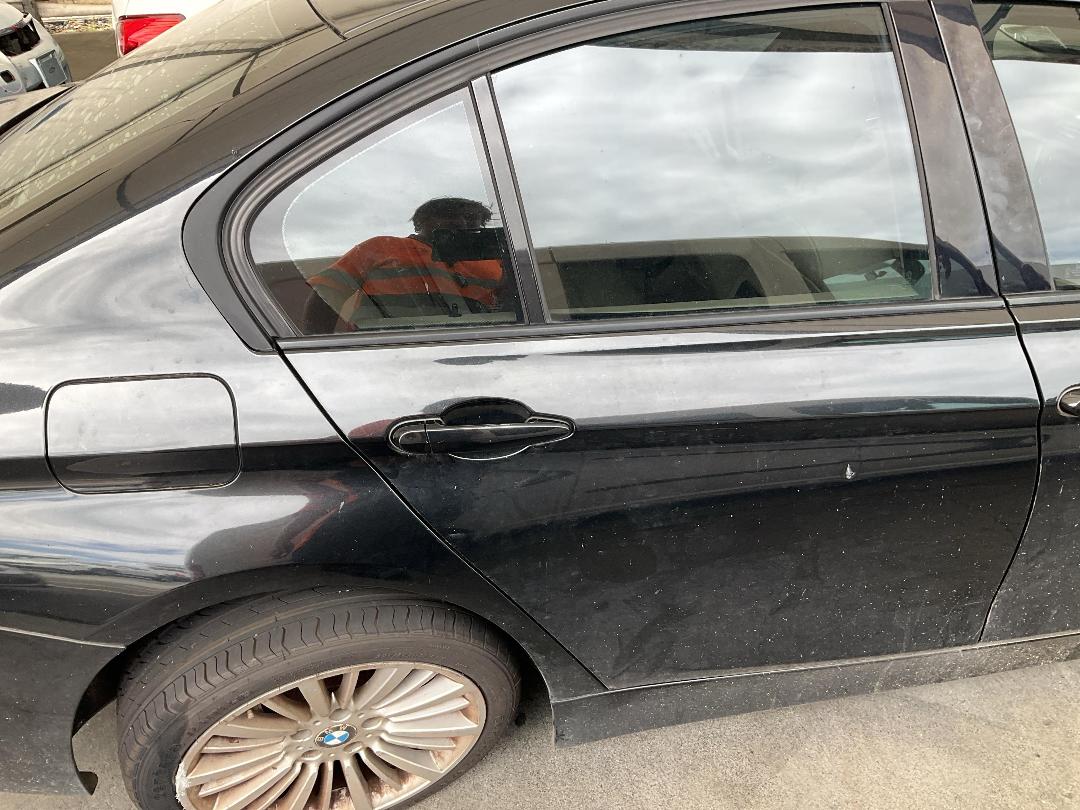 Photo '16' of BMW 3 Series 320D