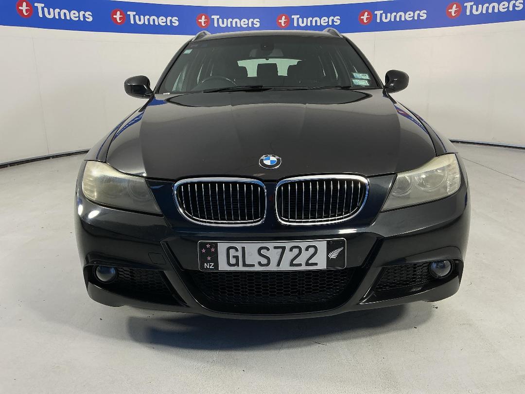 Photo '2' of BMW 3 Series Photo '2' of BMW 3 Series