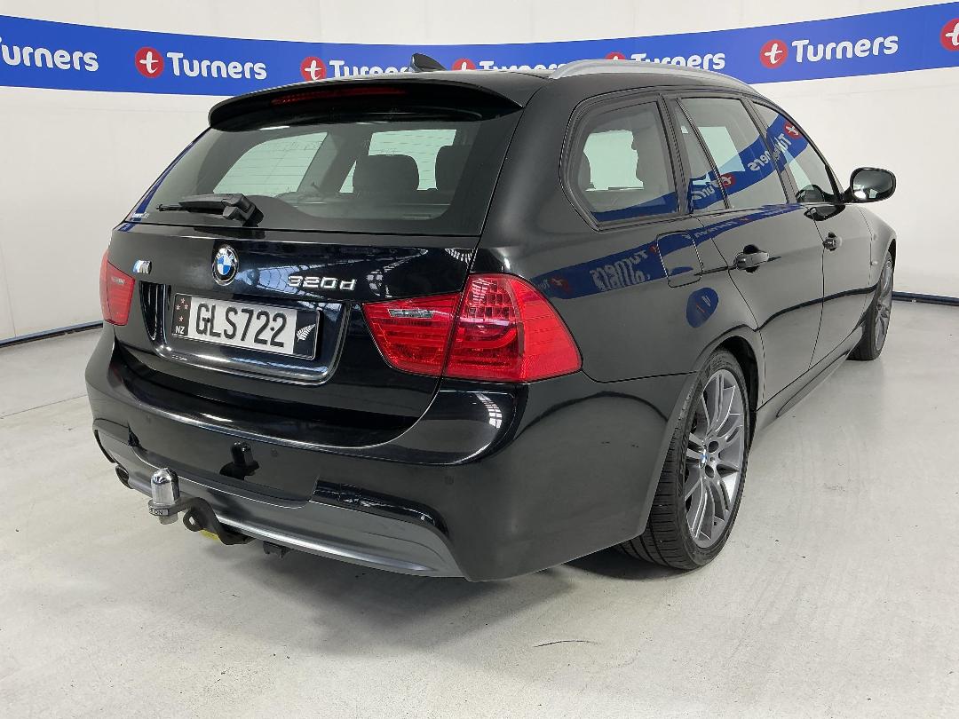 Photo '7' of BMW 3 Series Photo '7' of BMW 3 Series