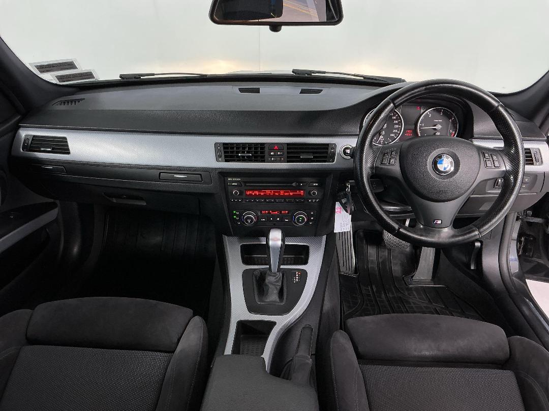 Photo '17' of BMW 3 Series Photo '17' of BMW 3 Series