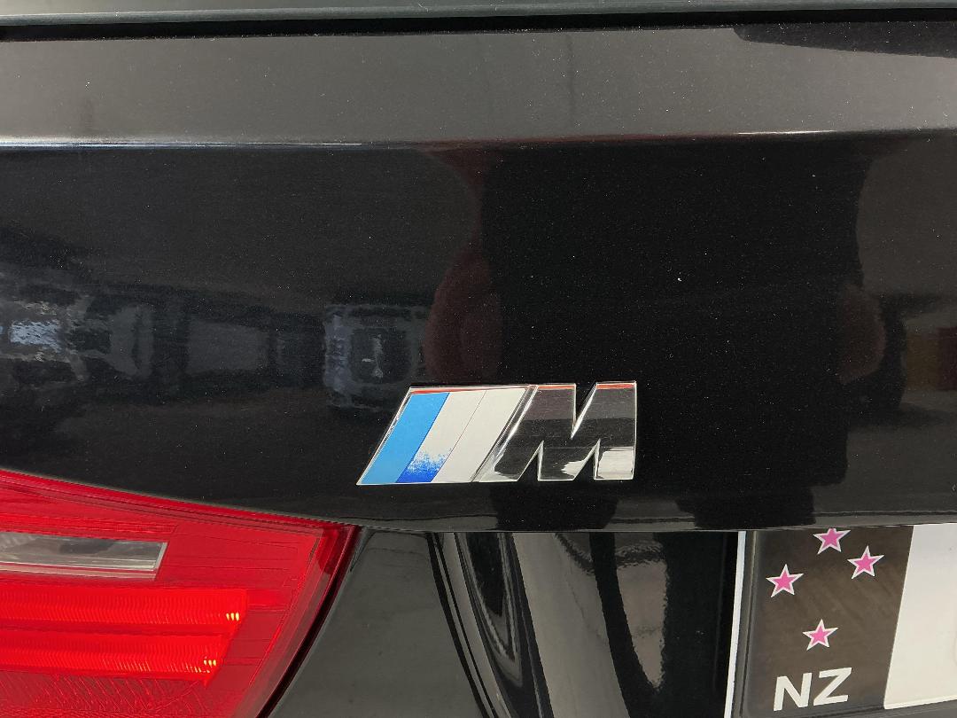 Photo '28' of BMW 3 Series Photo '28' of BMW 3 Series