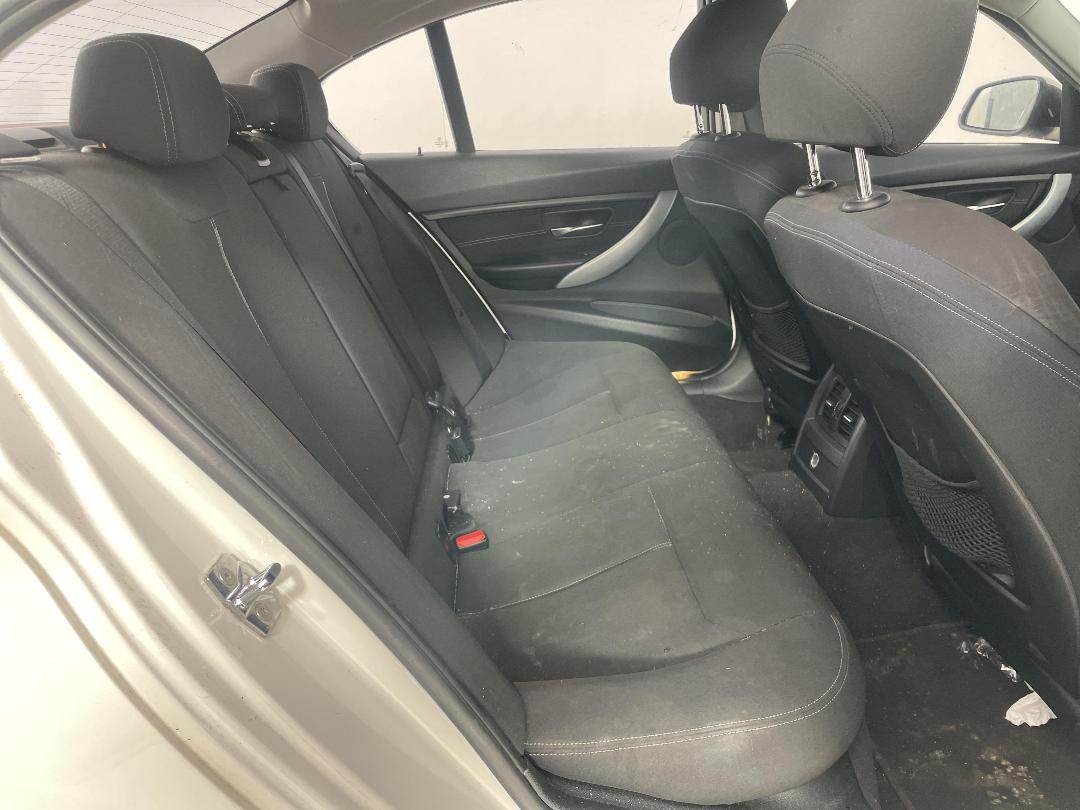 Photo '18' of BMW 320I