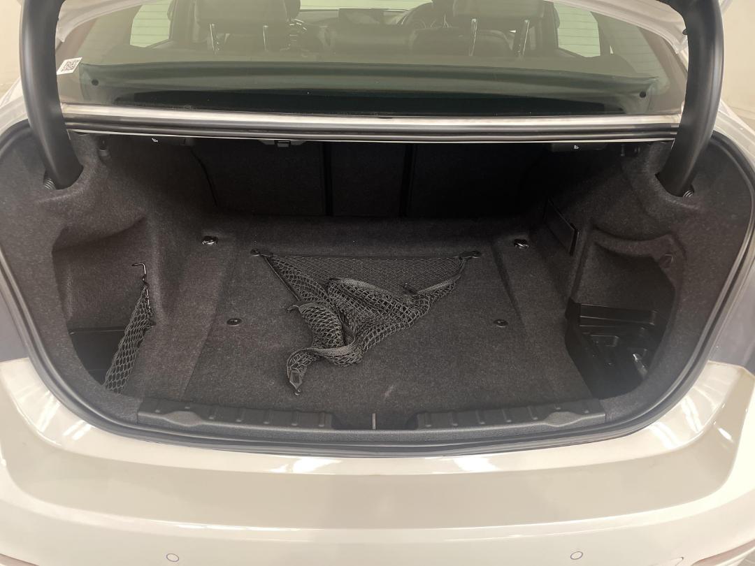 Photo '14' of BMW 320I Photo '14' of BMW 320I