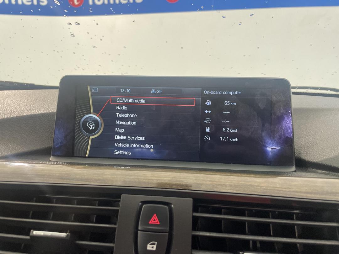 Photo '29' of BMW 320I Photo '29' of BMW 320I