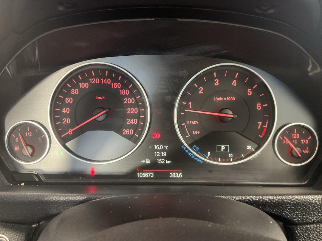 Photo '21' of BMW 320I Photo '21' of BMW 320I