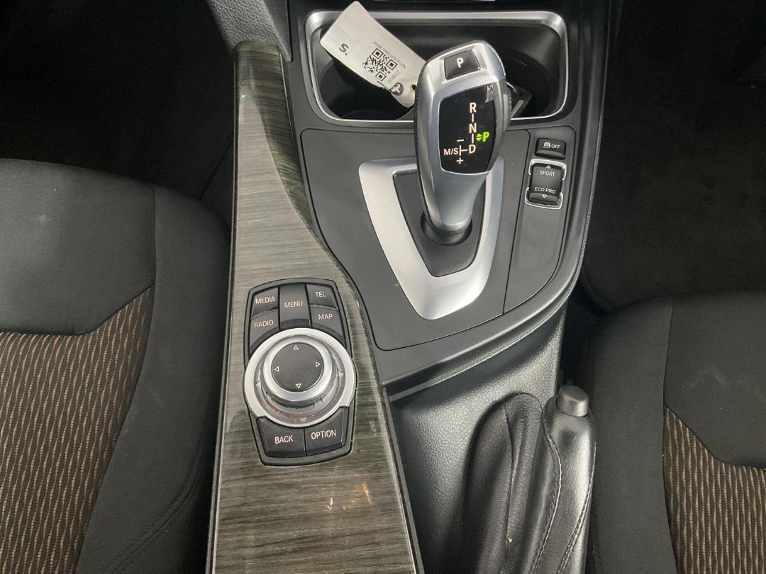 Photo '18' of BMW 320I Photo '18' of BMW 320I