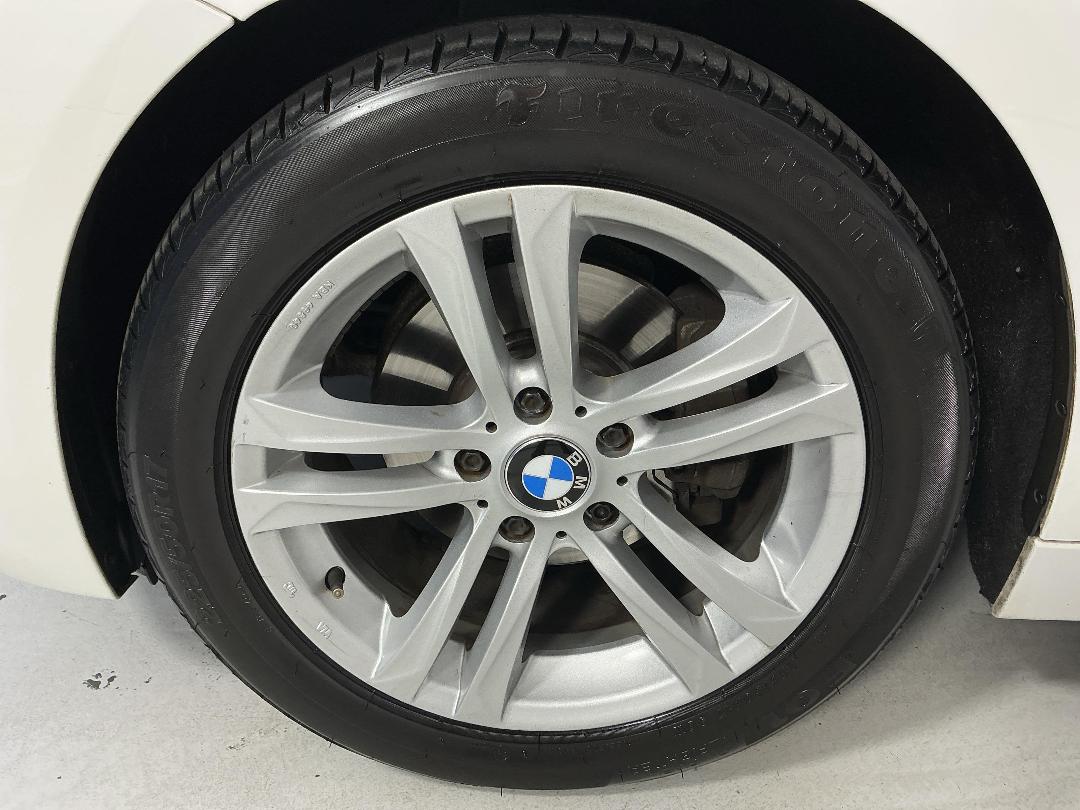 Photo '10' of BMW 320I Photo '10' of BMW 320I