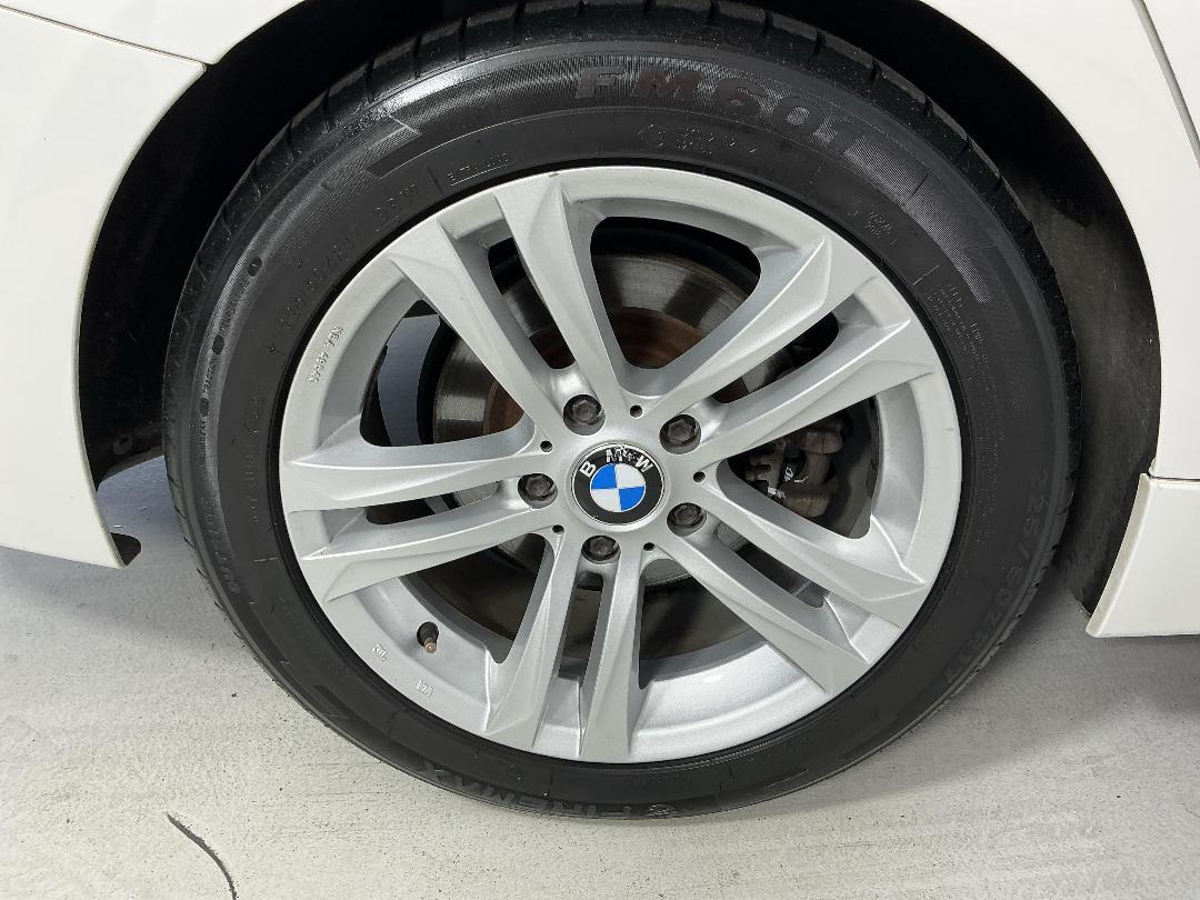 Photo '12' of BMW 320I Photo '12' of BMW 320I