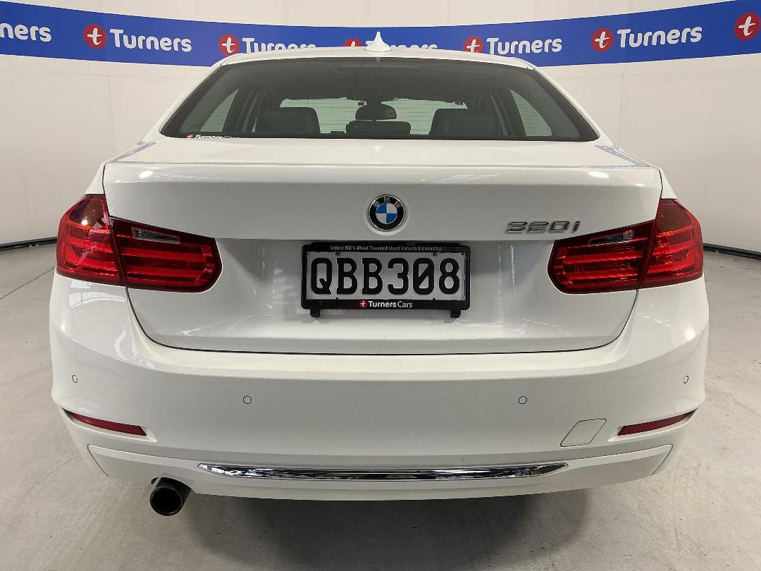 Photo '6' of BMW 320I Photo '6' of BMW 320I