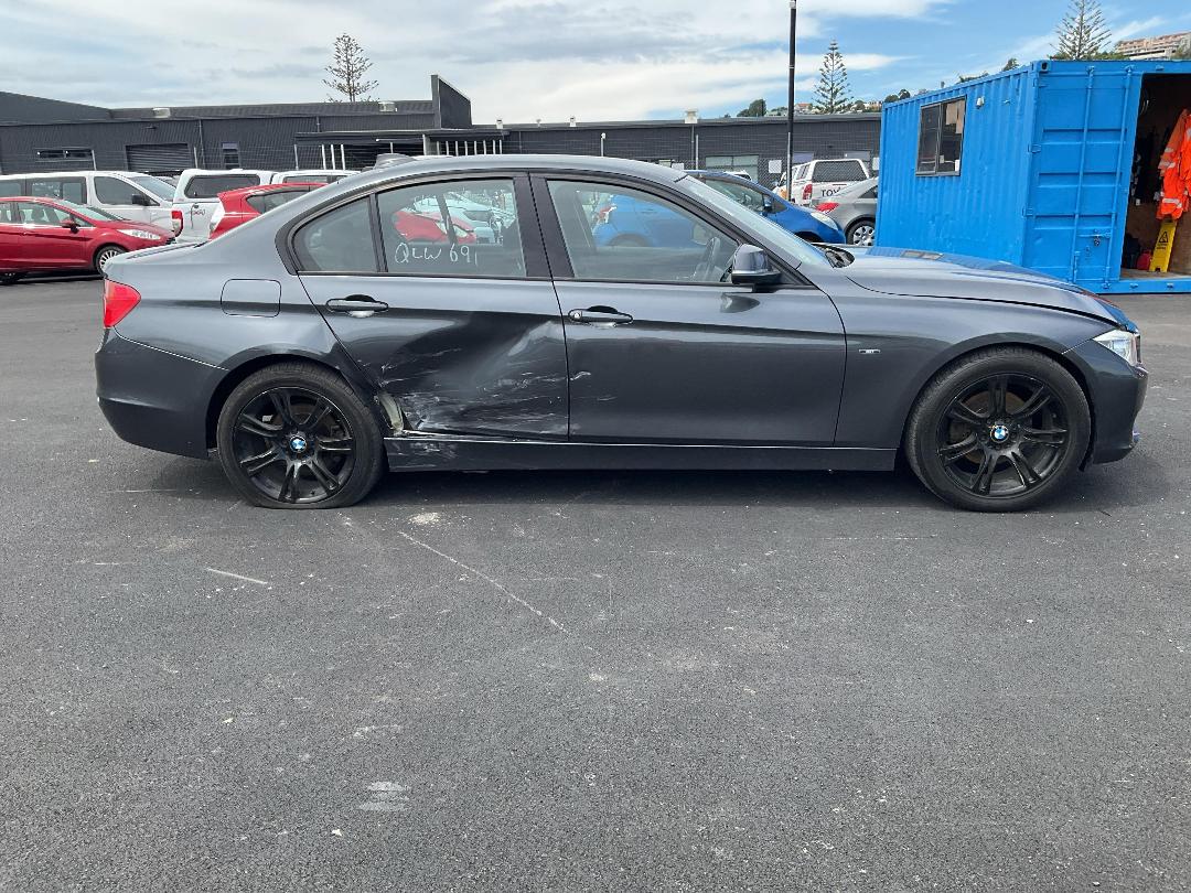 Photo '2' of BMW 320I Photo '2' of BMW 320I