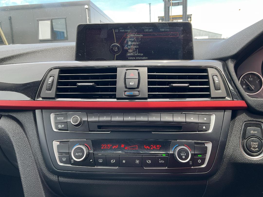 Photo '16' of BMW 320I Photo '16' of BMW 320I