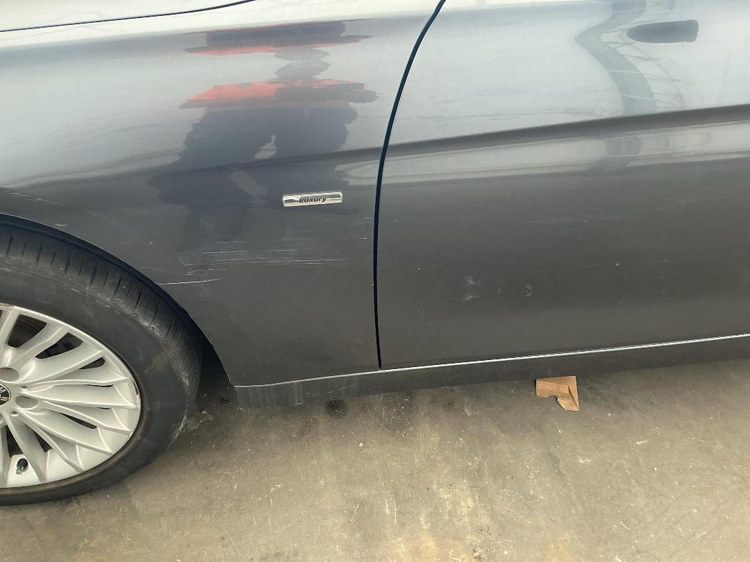 Photo '8' of BMW 320I