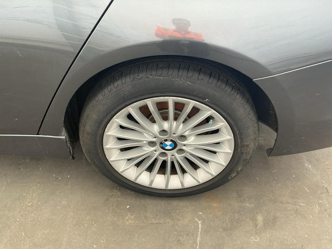 Photo '12' of BMW 320I