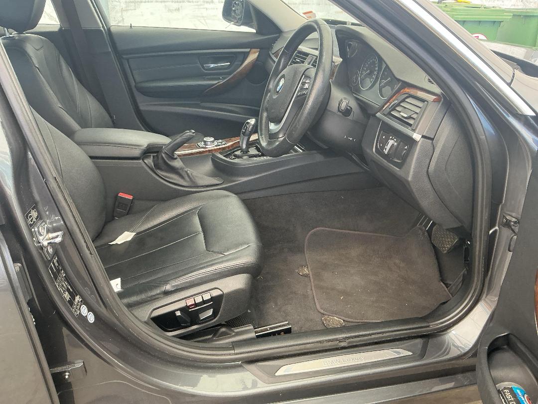 Photo '20' of BMW 320I