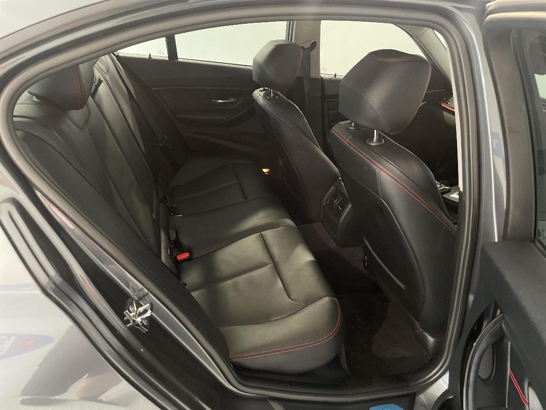 Photo '20' of BMW 320I