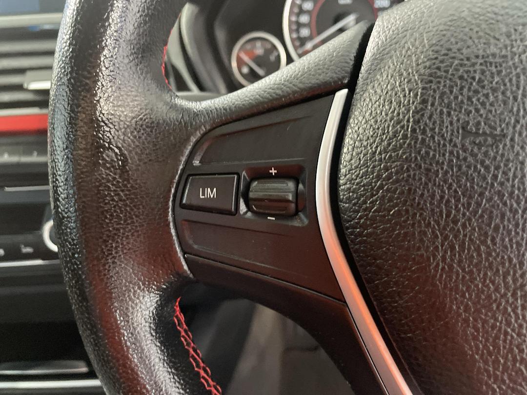 Photo '27' of BMW 320I