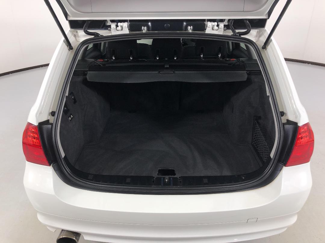 Photo '14' of BMW 320I