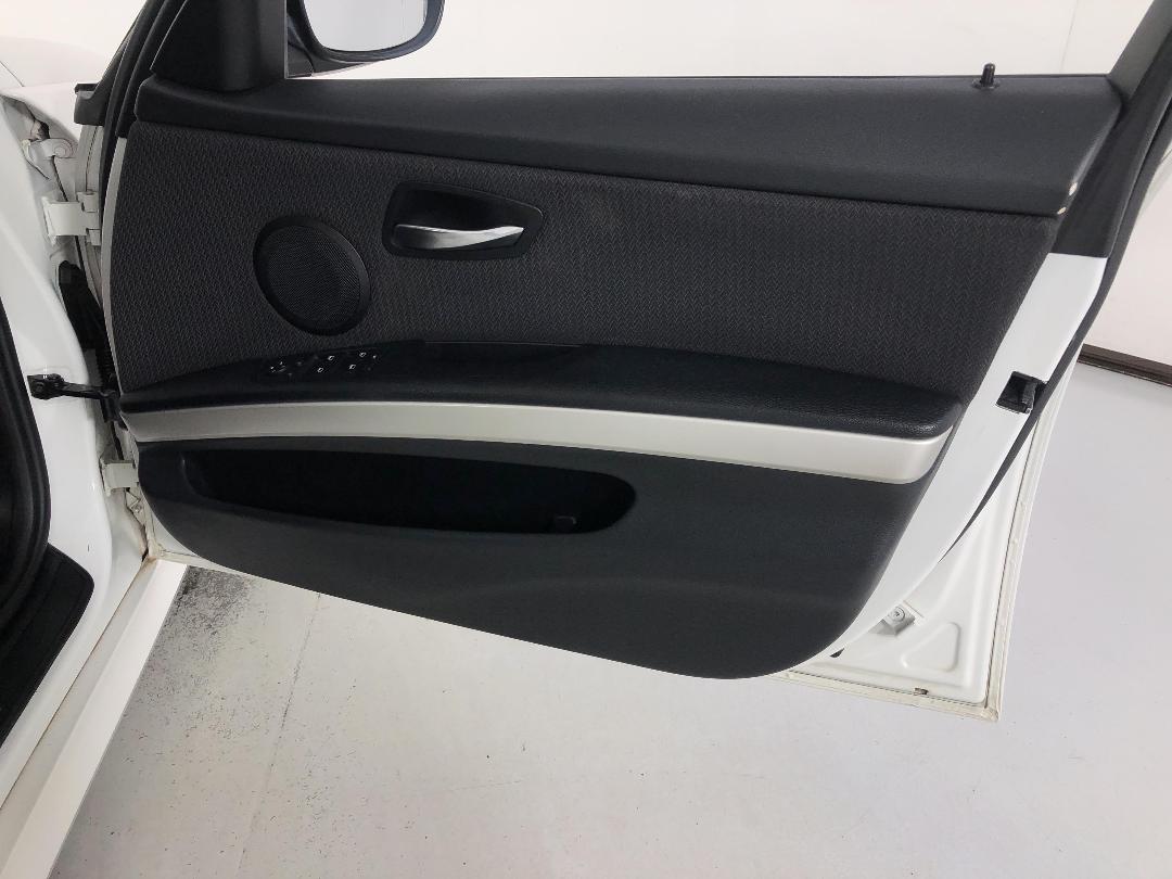 Photo '15' of BMW 320I