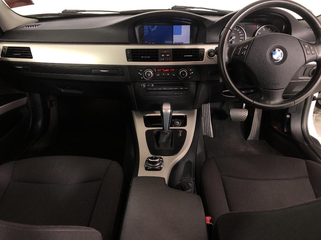 Photo '17' of BMW 320I