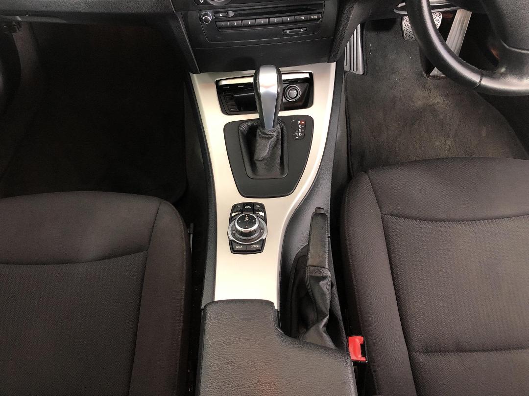 Photo '18' of BMW 320I