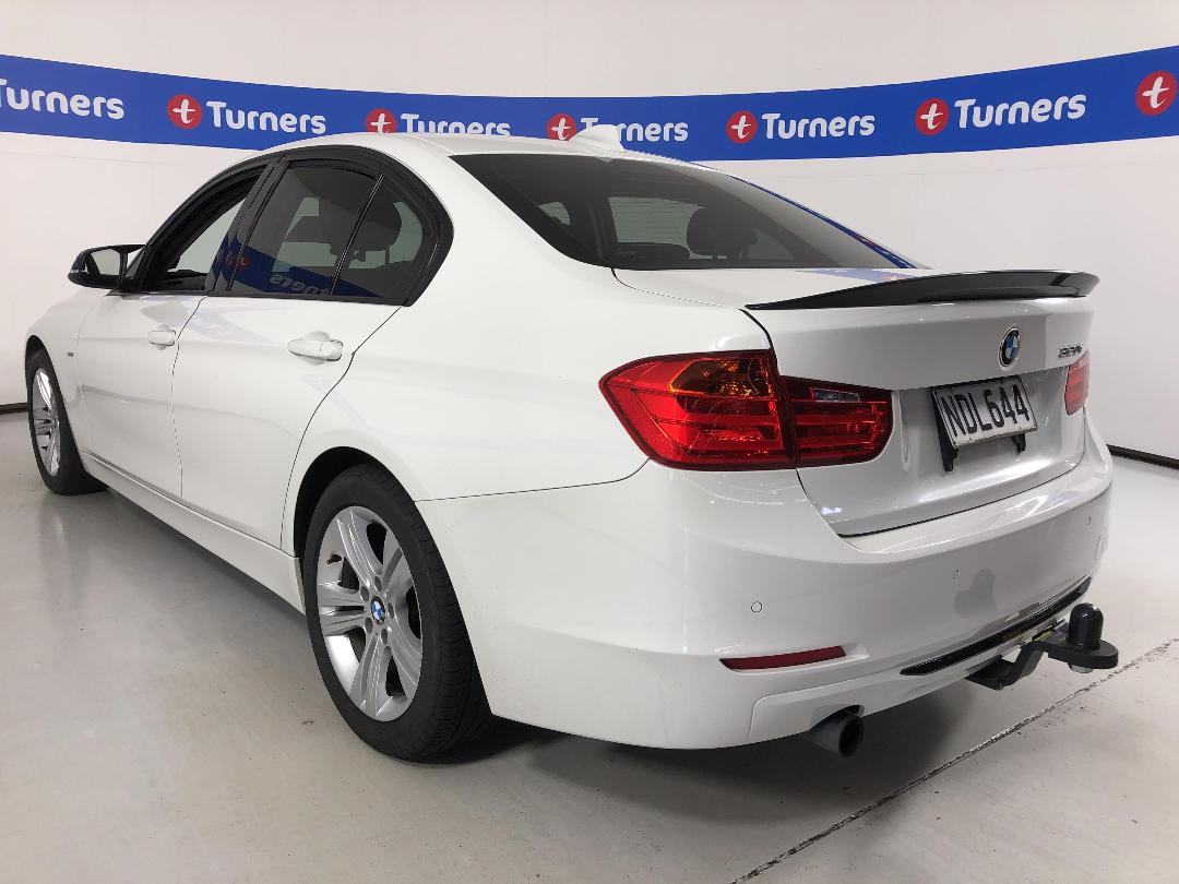 Photo '10' of BMW 320I Sport