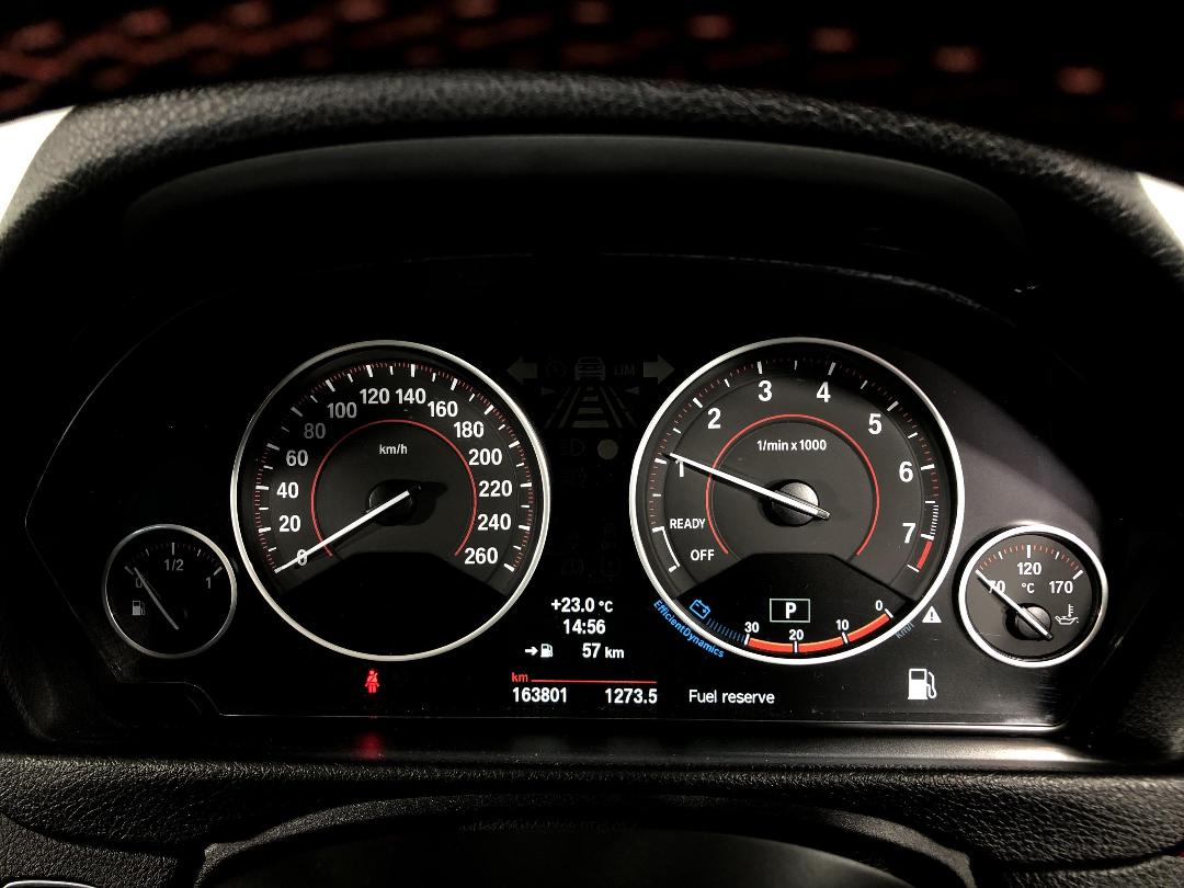 Photo '16' of BMW 320I Sport