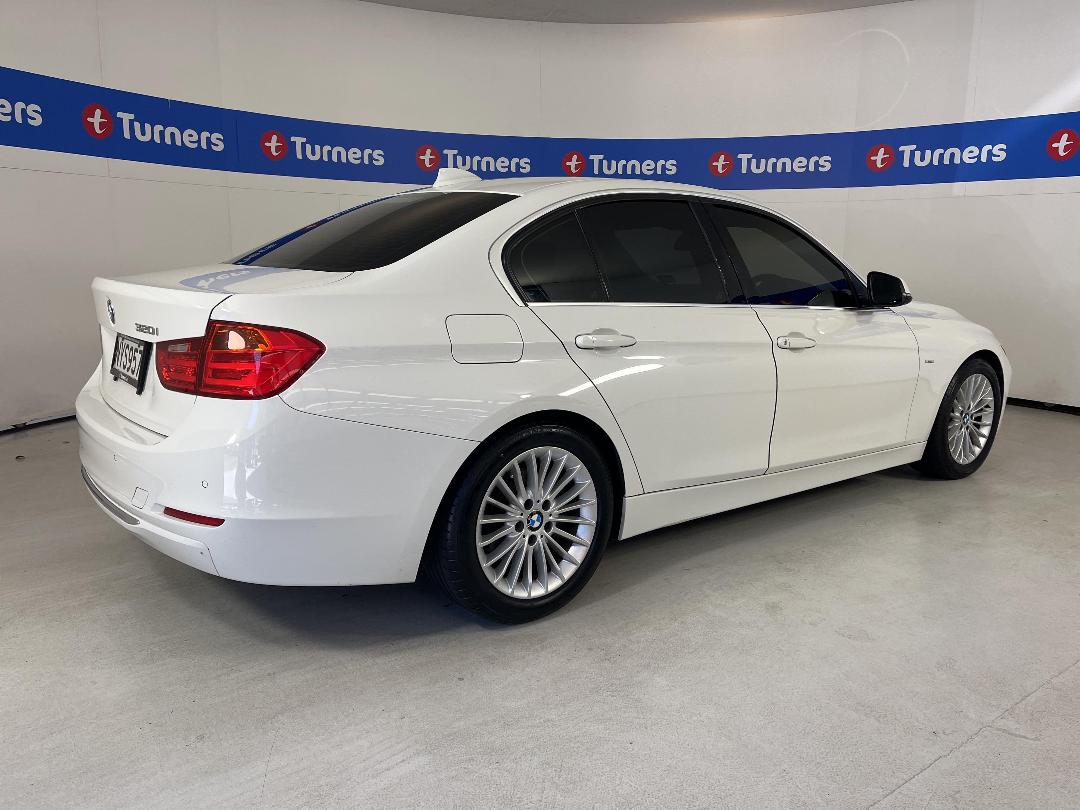 Photo '7' of BMW 320I Photo '7' of BMW 320I