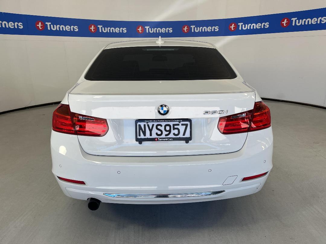 Photo '6' of BMW 320I Photo '6' of BMW 320I