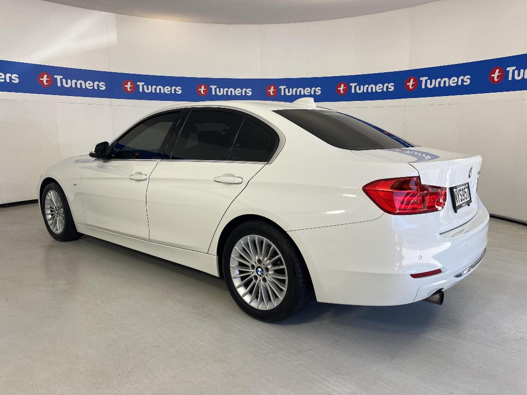 Photo '5' of BMW 320I Photo '5' of BMW 320I