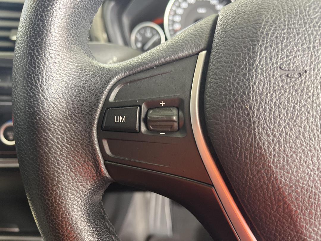 Photo '25' of BMW 320I Photo '25' of BMW 320I