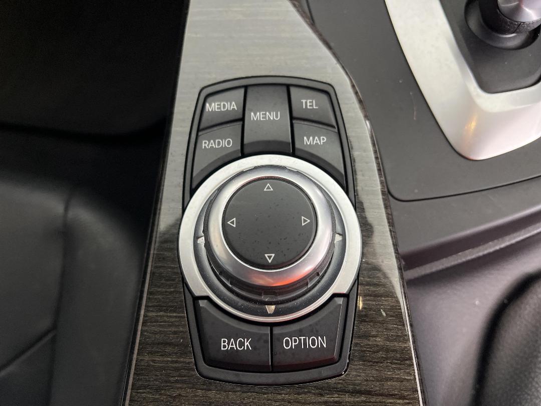 Photo '24' of BMW 320I Photo '24' of BMW 320I