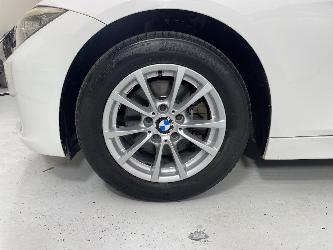 Photo '10' of BMW 320I