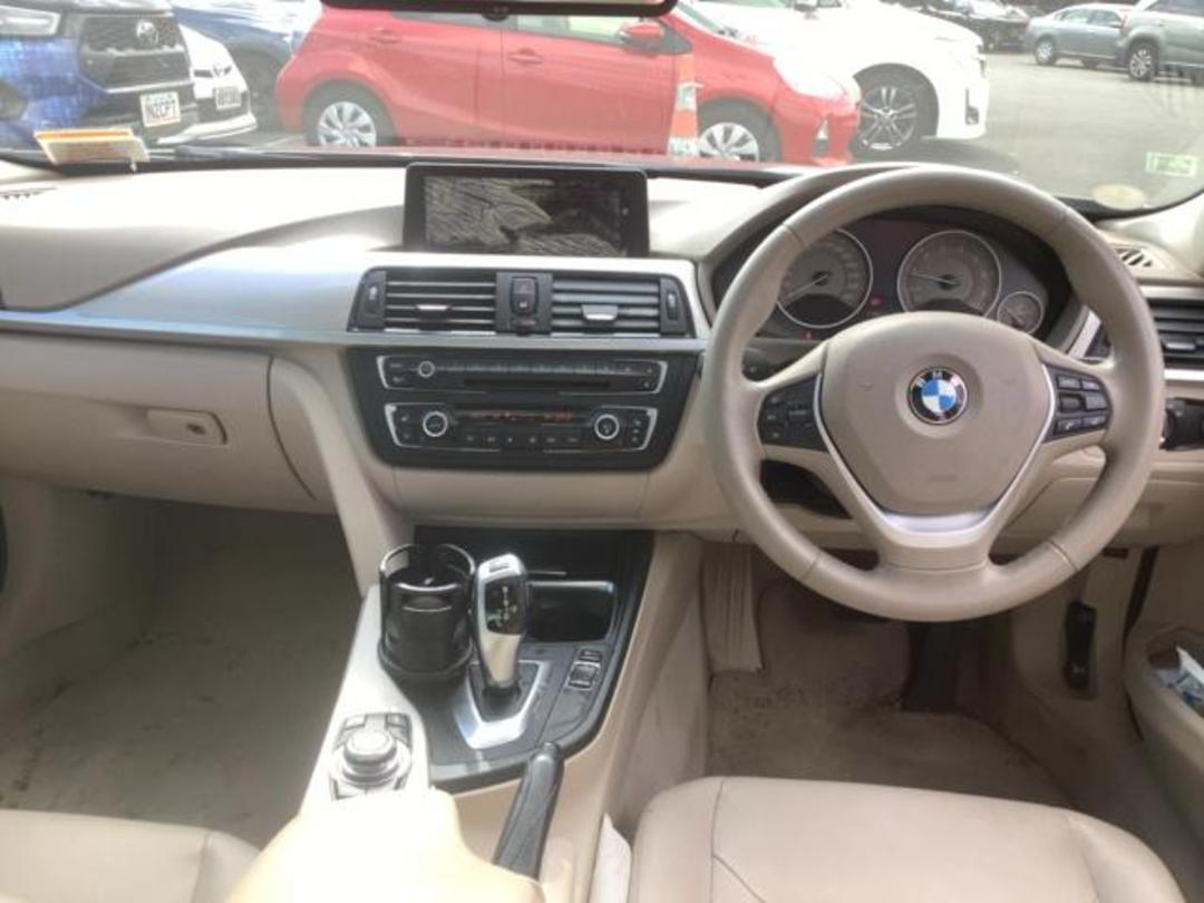 Photo '12' of BMW 328I