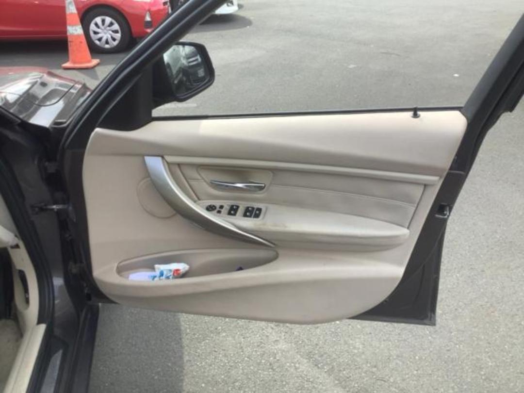 Photo '13' of BMW 328I