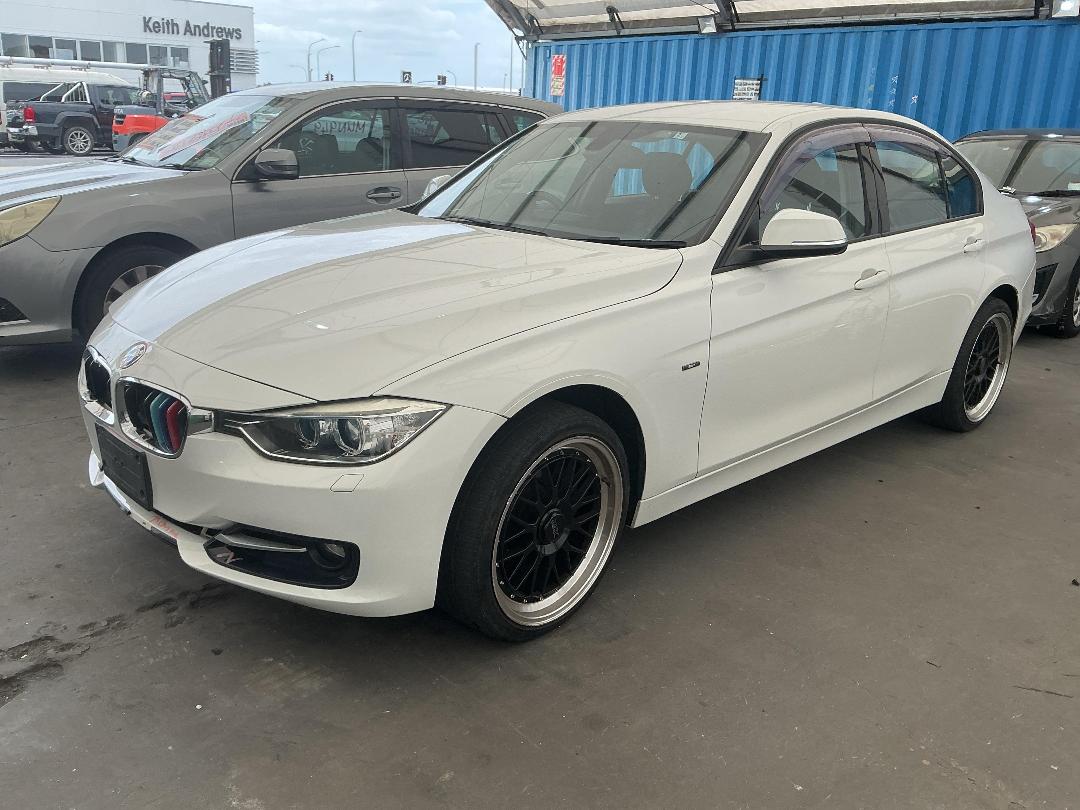 Photo '5' of BMW 328I Photo '5' of BMW 328I