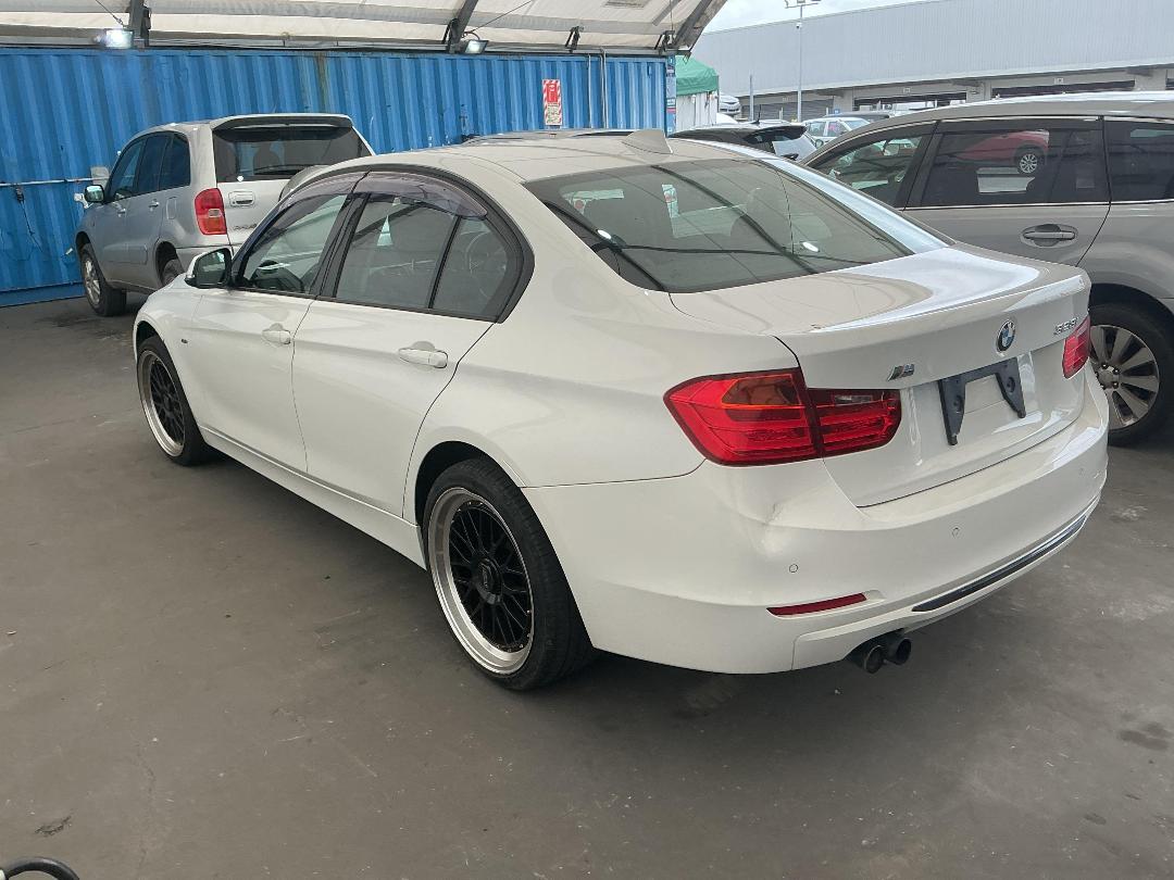 Photo '8' of BMW 328I Photo '8' of BMW 328I