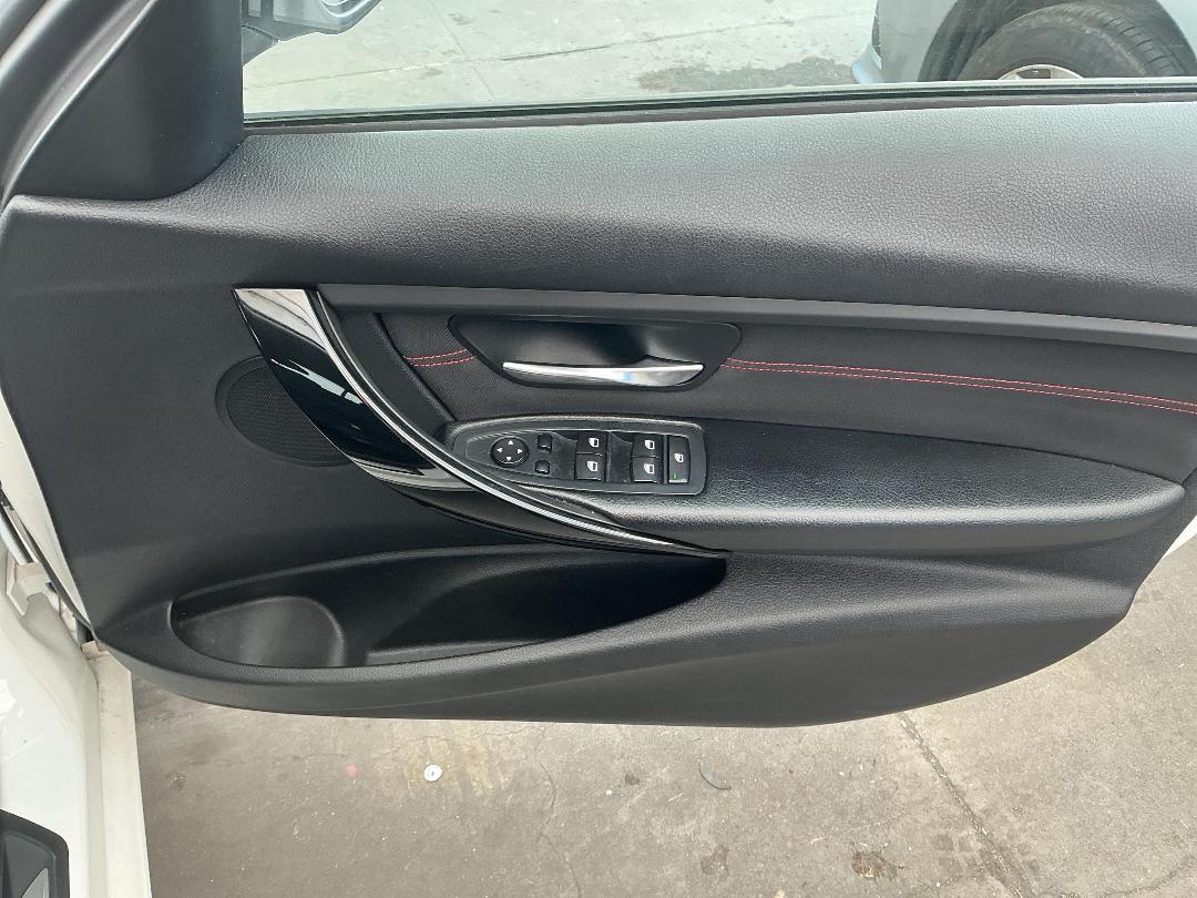 Photo '17' of BMW 328I Photo '17' of BMW 328I