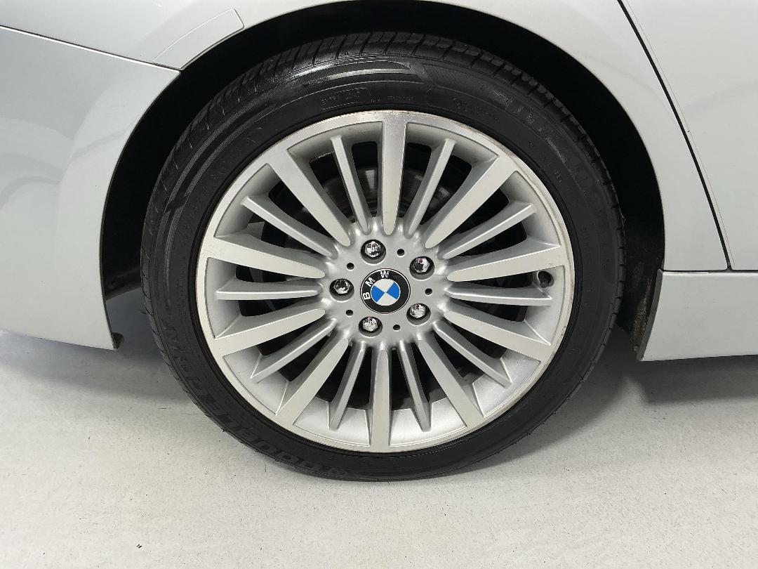 Photo '12' of BMW 328I