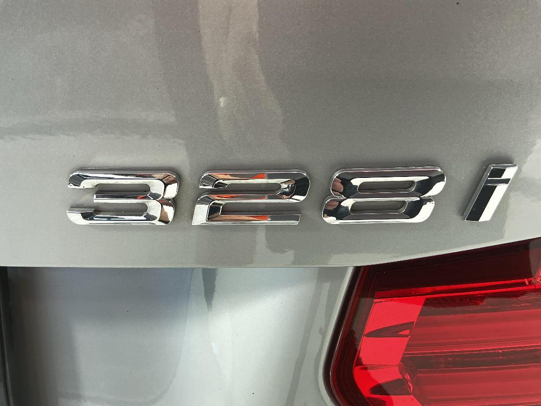 Photo '29' of BMW 328I