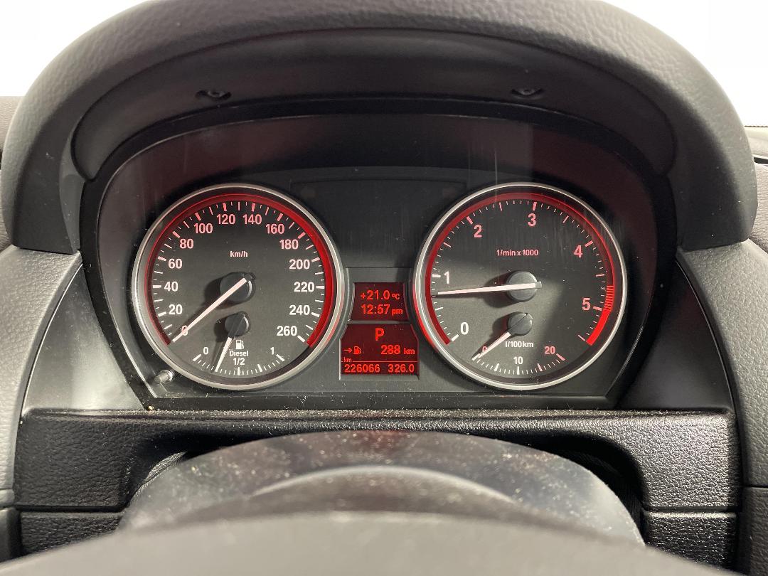 Photo '21' of BMW X1